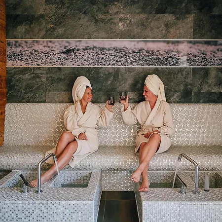 ホテル Insel Der Sinne Natur-hotel ゲルリッツ